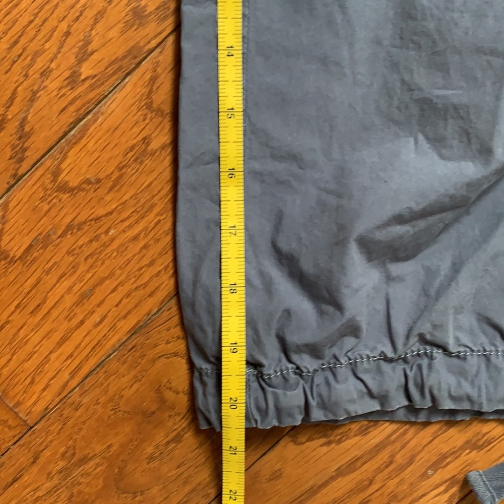 LOFT Ann Taylor cargo Capri pants size 6 - Picture 9 of 15